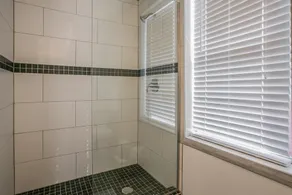 Deep Eddy Cottage - Ideal Austin location - Image 2