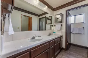 Oakhurst View 3 Bedroom 3 Bath Maison de style espagnol avec de superbes vues - Image 2