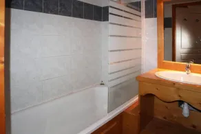 Ski-in/ski-out & foot of the slopes, 2nd floor, view ski slopes, swimming pool, sauna, balcony, tv - Image 2