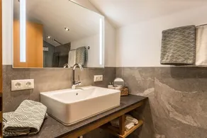 Apartamento acolhedor Riepl com acesso ao lago, jardim, varanda e Wi-Fi - Image 3