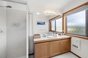 22 Golf Links Road - Image 4