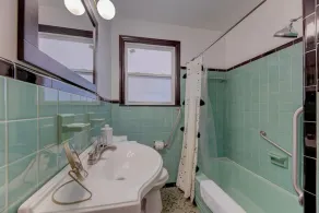 Trendy 3BR Bungalow | Mins to ZOO, USC & Ft Jacksn - Image 5