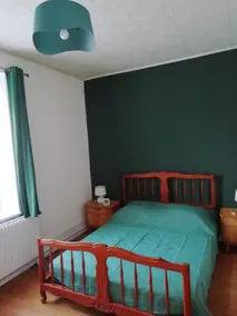 Apartment 2 steps from shops and marked footpaths - Image 4