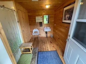 Nick's Retreat - Madawaska, Ontario, Kanada - Image 4
