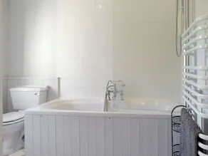2 chambres à coucher à Somerby - Image 4