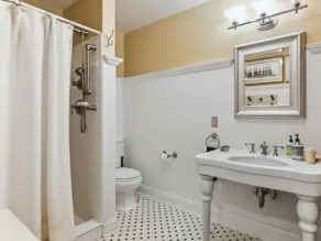 Short drive to Downtown Cambridge | Private Dock | Guest House | Pool | Hot Tub - Image 5