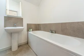 A cosy house offering accommodation for up to six guests - Image 3