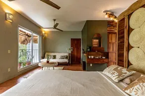 LAKEFRONT AMAZING VILLA! away from the hustle & Bustle ~Dock Palapa Kayaks SUP~B - Image 5