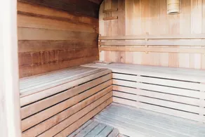 Group accommodation for 18 people with three villas and two private saunas in the heart of the Veluwe. - Image 2