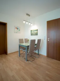Balcone esposto a sud con vista in lontananza - Image 5