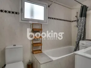 APPARTEMENT RÉNOVÉ AVEC GRANDE TERRASSE POUR 4 PERSONNES - Image 2