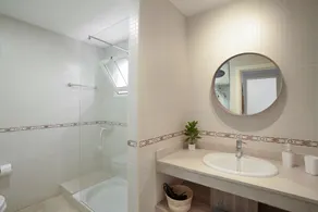 Appartement de vacances 'Mangueros Suite 18 Puerto de Mogán' avec vue sur les montagnes et piscine - Image 2