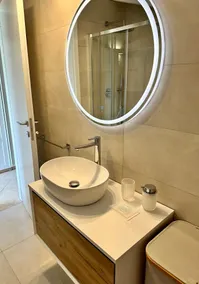 Villa 'Romantica Lake Idro' with Private Pool, Wi-Fi and Air Conditioning - Image 4