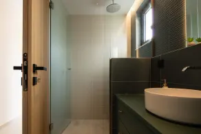 Brand new modern villa, no car needed! - Image 3
