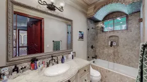 Beautiful Spanish Villa - Image 4