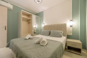 Deluxe Apartment with Sea View-Pearl Luxury Living - Image 5