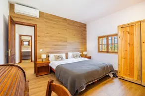 Holiday Home 'Sa Caseta Biniali' with Private Terrace, Pool and Air Conditioning - Image 5