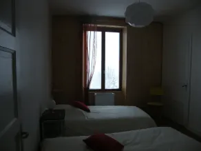 Enebolig på lukket, lyst land, tilgængeligt året rundt - Image 5
