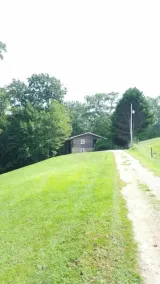 Cozy cabin in the foothills of North Carolina - Image 5