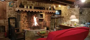 Karakterhus i kløfterne i Aveyron - Image 4