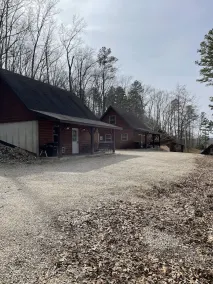 Cozy Cabin on the edge of town only 1/2 mile from Current River ! - Image 5