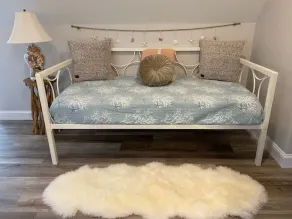 Welcome to the Cape! Cute, quiet and clean apartment ready for your stay. - Image 4