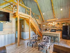 Private cabin getaway - Image 3