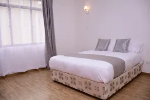 Clean ,Convinient and Secure Upscale Apartment with a close proximity to malls - Image 5