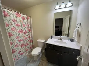 Newly Townhome, 15 mins to Camp Lejeune - Image 4