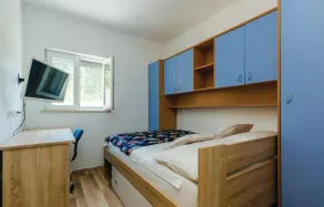 Three-Bedroom Holiday Home In Ston - Image 4