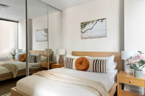 A Stylish & Central 2BR Apt Near Flinders Station - Image 4