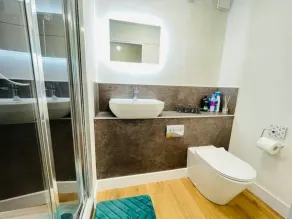 HAYDEN - KENILWORTH STUDIO FLAT 30 m2 - PRIVATE PARKING - Image 2