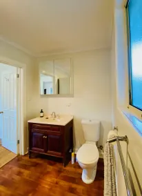 Bushby’s Self Contained Cottage - Image 3