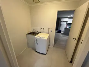 Plenty of space inside and out within walking distance from Beach 3 - Image 2