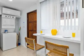 3BR 3BA Pool *DownTown * Short Walk to Beach* - Image 2