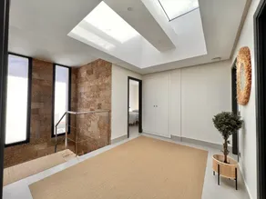 Villa with private pool a few meters from the beach. - Image 3
