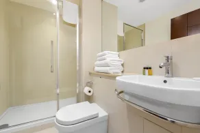 3 Bedroom Family Apartment With Private Terrace - Image 2