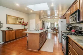 Great loft in the heart of downtown Northville - Image 5