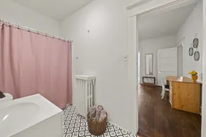 Walk Central. Museum district. Scott's Addition. 2BR - King and full bed.  - Image 5