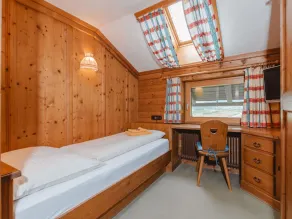 Lovely apartment for 20 people with WIFI, TV, terrace and pets allowed - Image 5