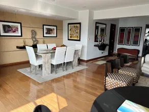 Stunning, Luxury City and Ocean View Apartment in the Heart of Miraflores - Image 2