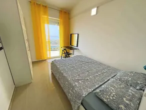 Holiday apartment with balcony and sea view - Image 3