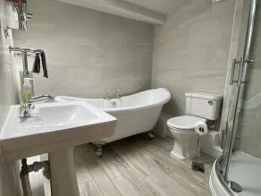 Cosy Welcoming Stone Cottage - Image 2