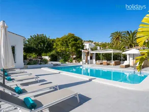 Villa Bonita • Spacious & Hotel-style & Seaviews - Image 4
