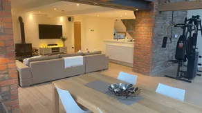 Beautifully appointed property at the foot of the Black Mountains. - Image 5