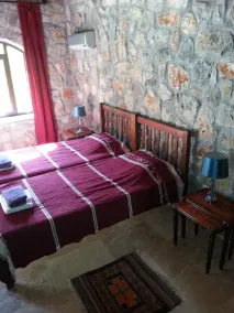 Villa Amara is a cosy stone build holiday retreat with private pool and garden. - Image 5