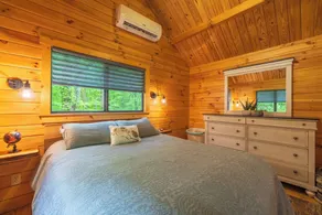 Abgelegene Blockhütte mit Premium-Whirlpool unter Pavillon - Image 2
