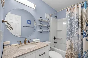 Ocean view condo steps from the Beach! - Image 3