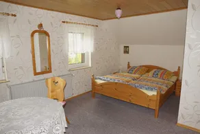 comfortable in a quiet, wooded area, hiking and biking directly from the holiday home - Image 5