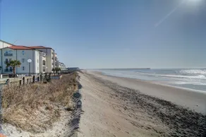 Oceanfront 3BR Villa Capriani 315B in North Topsail Beach, perfect for families! - Image 5